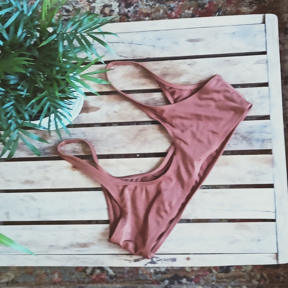 🌷3/15🌷 FOREVER 21 bikini top swimwear size m - Picture 2 of 4